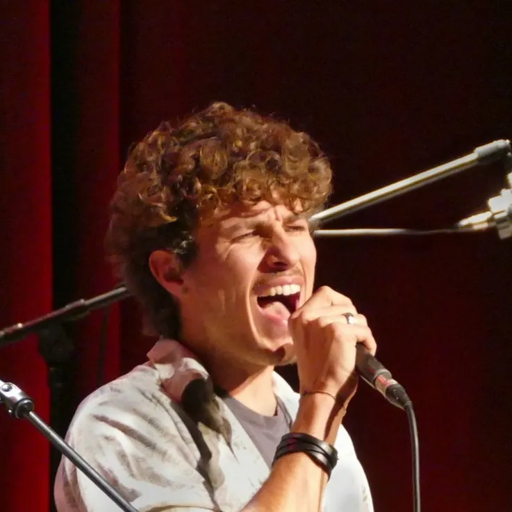 Aaron Kreideweiß – Gesang/Keys